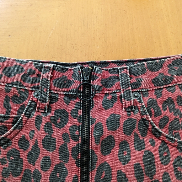 Carmar Beatrice Leopard Print Denim Skirt - Picture 5 of 11